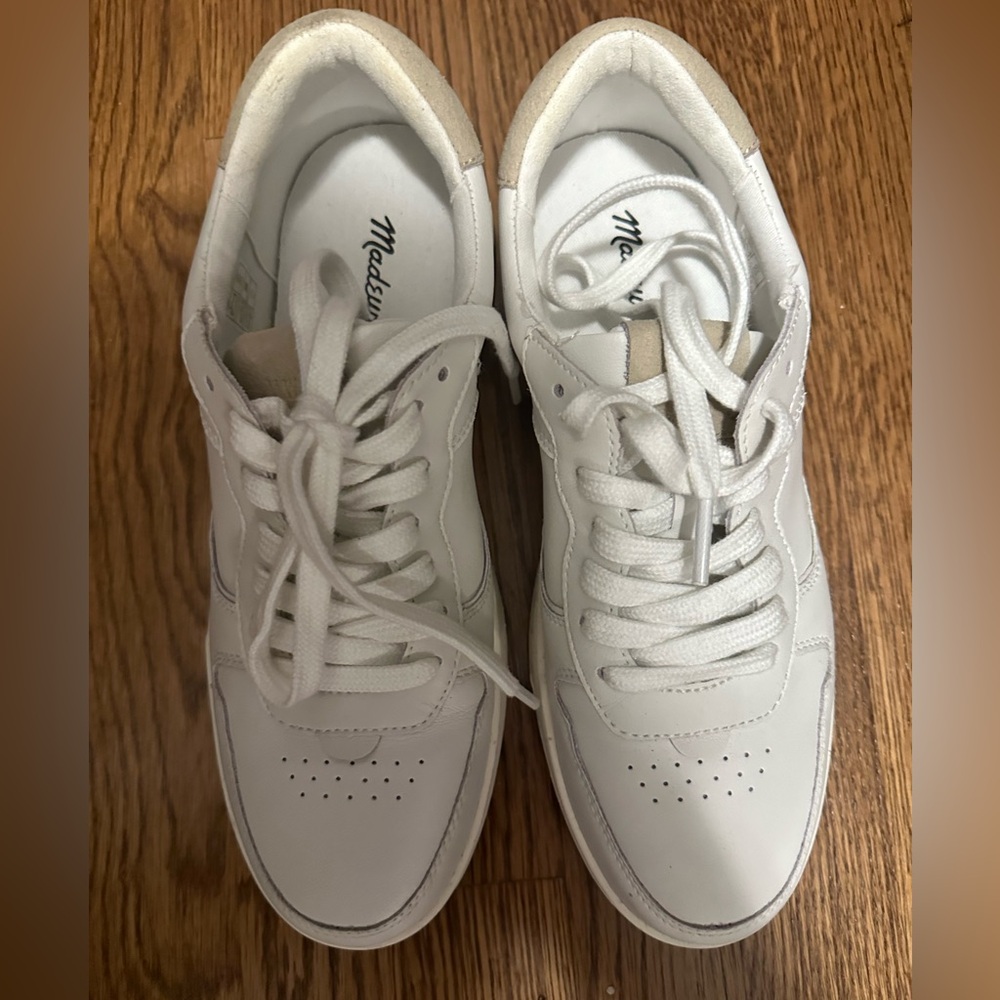 Madewell court sneakers size 9 worn once!